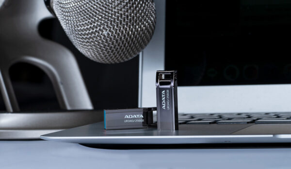 Clé USB ADATA UR340 - USB 3.2-256 GB-Type A